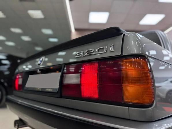 BMW 3 серии II (E30) с пробегом 1989 года, цена 1 430 000 рублей, 199000 км, седан, Автокод Объявления
