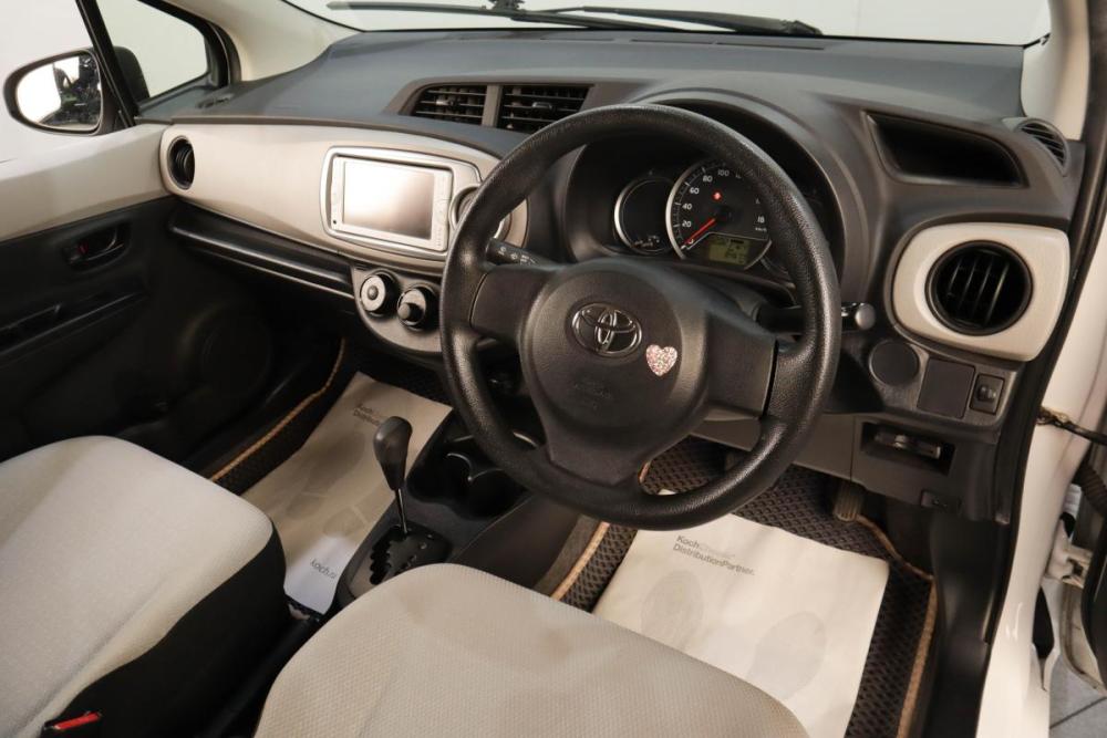 Toyota Vitz III (XP130) Челябинск  - изображение 10