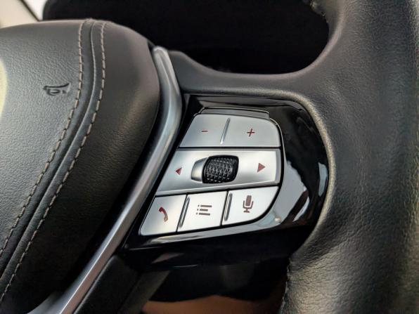 BMW 5 серии VII (G30/G31/G38) Рестайлинг с пробегом 2022 года, цена 5 200 000 рублей, 69342 км, седан, Автокод Объявления