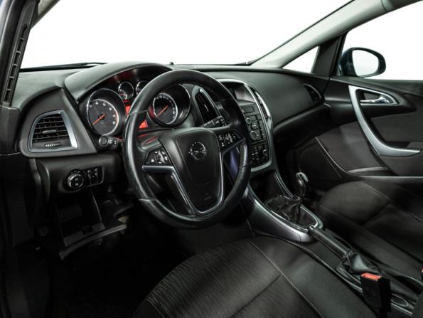 Opel Astra J Рестайлинг с пробегом 2013 года, цена 799 585 рублей, 197547 км, универсал, Автокод Объявления