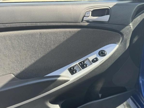 Hyundai Solaris I с пробегом 2011 года, цена 520 000 рублей, 208000 км, седан, Автокод Объявления