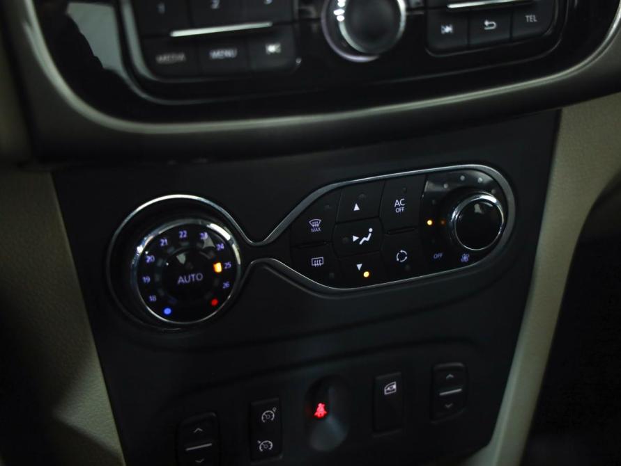 Renault Logan II Санкт-Петербург  - изображение 15