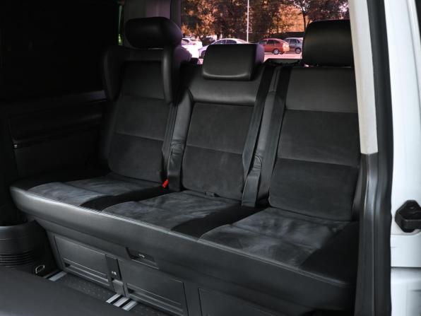 Volkswagen Multivan T5 Рестайлинг с пробегом 2010 года, цена 2 649 000 рублей, 166591 км, минивэн, Автокод Объявления