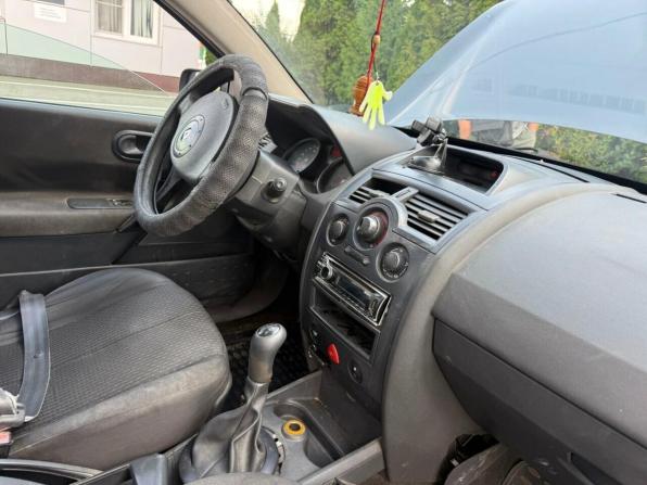 Renault Megane II с пробегом 2004 года, цена 250 000 рублей, 280000 км, седан, Автокод Объявления
