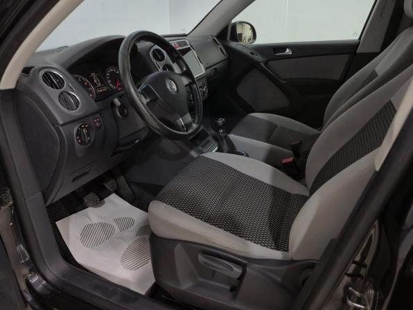 Volkswagen Tiguan I с пробегом 2010 года, цена 930 000 рублей, 219200 км, внедорожник, Автокод Объявления