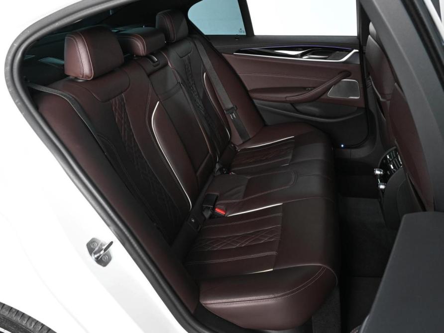 BMW 5 серии VII (G30/G31/G38) Рестайлинг Ростов-на-Дону  - изображение 7
