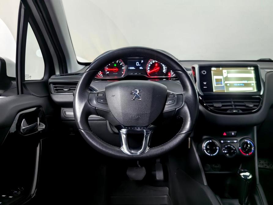 Peugeot 208 I Москва  - изображение 13