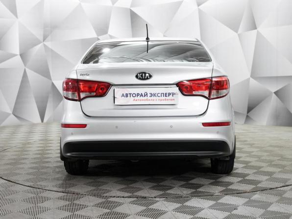 Kia Rio III Рестайлинг с пробегом 2016 года, цена 942 000 рублей, 170000 км, седан, Автокод Объявления