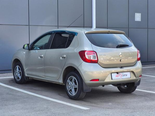 Renault Sandero II с пробегом 2014 года, цена 715 000 рублей, 147800 км, хэтчбек, Автокод Объявления
