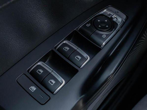 Kia K5 III с пробегом 2021 года, цена 2 150 000 рублей, 104239 км, седан, Автокод Объявления