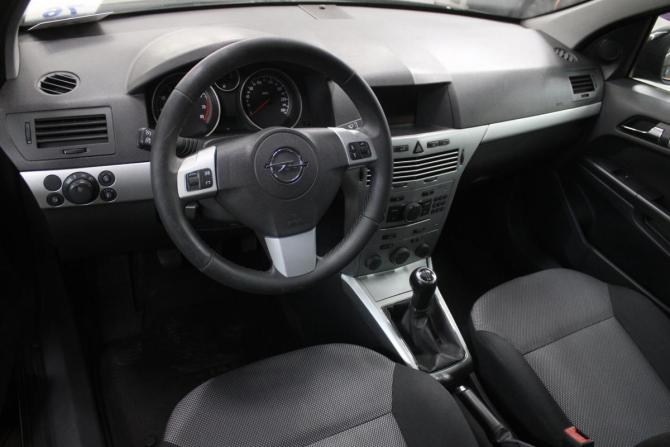 Opel Astra H Рестайлинг с пробегом 2011 года, цена 484 000 рублей, 193755 км, седан, Автокод Объявления