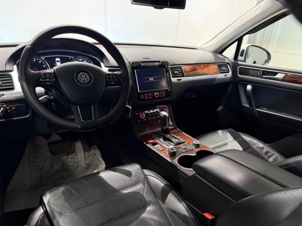 Volkswagen Touareg II с пробегом 2012 года, цена 1 775 000 рублей, 240001 км, внедорожник, Автокод Объявления