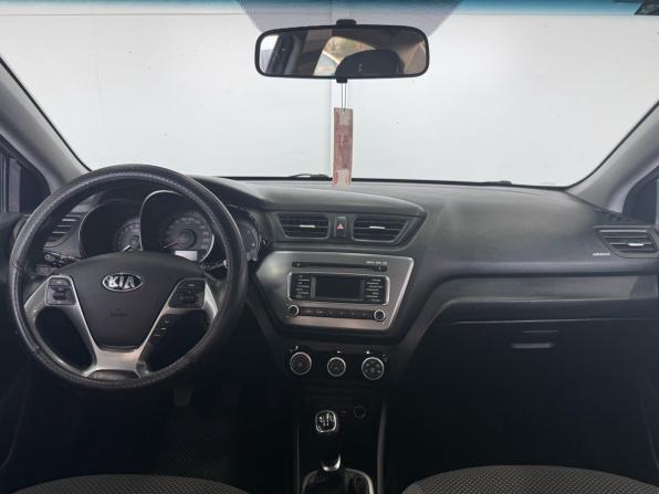 Kia Rio III Рестайлинг с пробегом 2016 года, цена 949 000 рублей, 123476 км, седан, Автокод Объявления