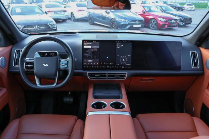 Li Auto (Lixiang) L9 I с пробегом 2024 года, цена 7 000 000 рублей, 35411 км, внедорожник, Автокод Объявления