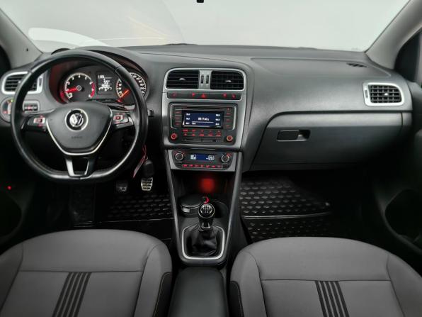 Volkswagen Polo V Рестайлинг с пробегом 2016 года, цена 845 000 рублей, 196484 км, седан, Автокод Объявления