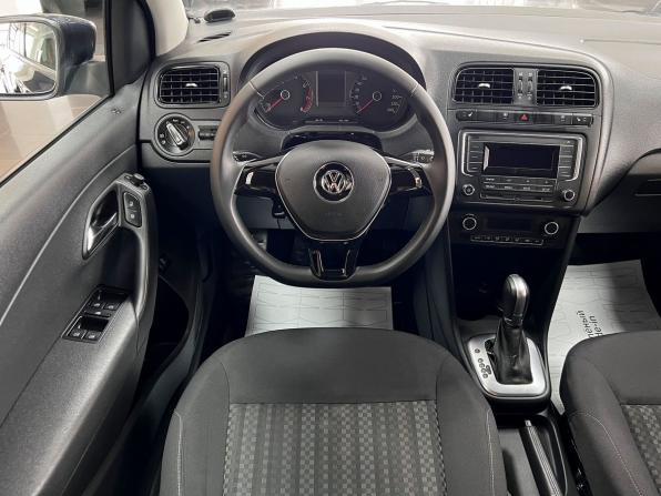 Volkswagen Polo V Рестайлинг с пробегом 2017 года, цена 1 315 000 рублей, 79866 км, седан, Автокод Объявления