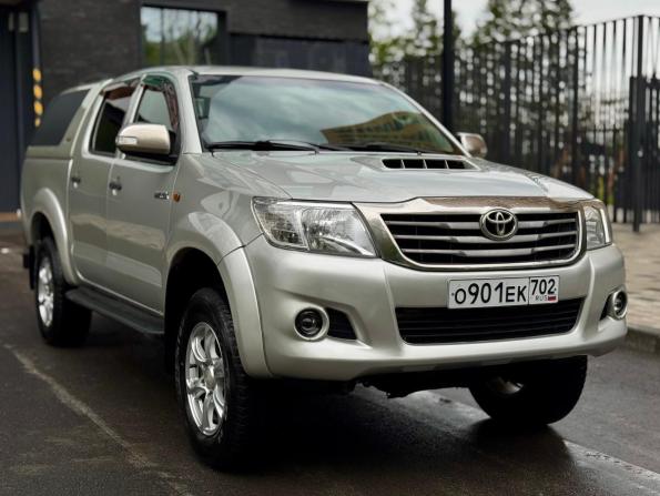 Toyota Hilux VII Рестайлинг с пробегом 2012 года, цена 1 970 000 рублей, 254000 км, пикап, Автокод Объявления