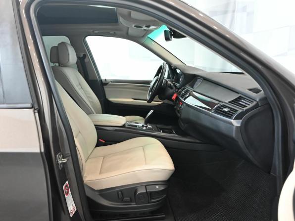 BMW X5 II (E70) Рестайлинг с пробегом 2010 года, цена 2 250 000 рублей, 172748 км, внедорожник, Автокод Объявления