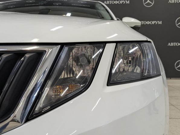 Skoda Octavia III (A7) Рестайлинг с пробегом 2019 года, цена 1 375 000 рублей, 92770 км, лифтбек, Автокод Объявления