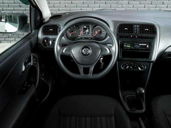 Volkswagen Polo V Рестайлинг с пробегом 2016 года, цена 1 130 000 рублей, 109368 км, седан, Автокод Объявления