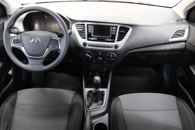 Hyundai Solaris II с пробегом 2019 года, цена 1 298 000 рублей, 74508 км, седан, Автокод Объявления