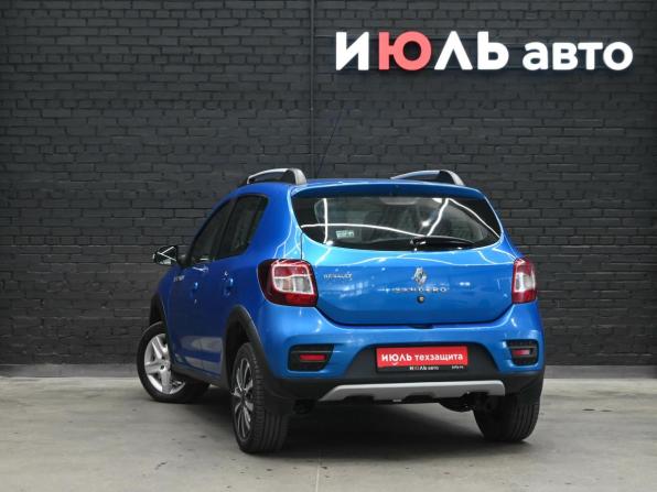 Renault Sandero II Рестайлинг с пробегом 2018 года, цена 920 000 рублей, 192530 км, хэтчбек, Автокод Объявления
