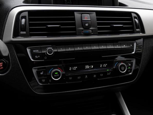 BMW 1 серии II (F20/F21) Рестайлинг 2 с пробегом 2018 года, цена 1 650 000 рублей, 165623 км, хэтчбек, Автокод Объявления