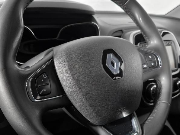 Renault Kaptur I с пробегом 2018 года, цена 1 540 000 рублей, 98882 км, внедорожник, Автокод Объявления