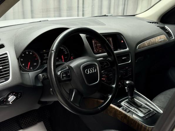 Audi Q5 I (8R) с пробегом 2010 года, цена 1 449 000 рублей, 205556 км, внедорожник, Автокод Объявления