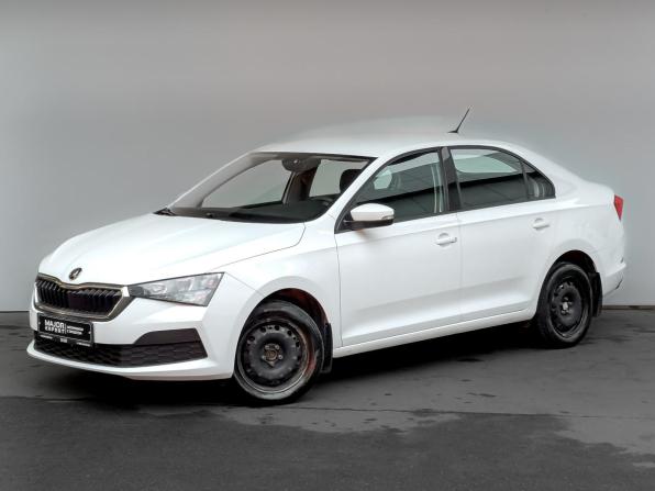 Skoda Rapid II с пробегом 2021 года, цена 1 525 000 рублей, 93086 км, лифтбек, Автокод Объявления