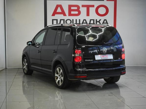 Volkswagen Touran I Рестайлинг с пробегом 2008 года, цена 829 000 рублей, 322231 км, минивэн, Автокод Объявления