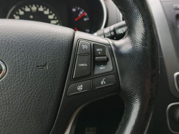 Kia Sorento II Рестайлинг с пробегом 2015 года, цена 1 620 000 рублей, 172669 км, внедорожник, Автокод Объявления