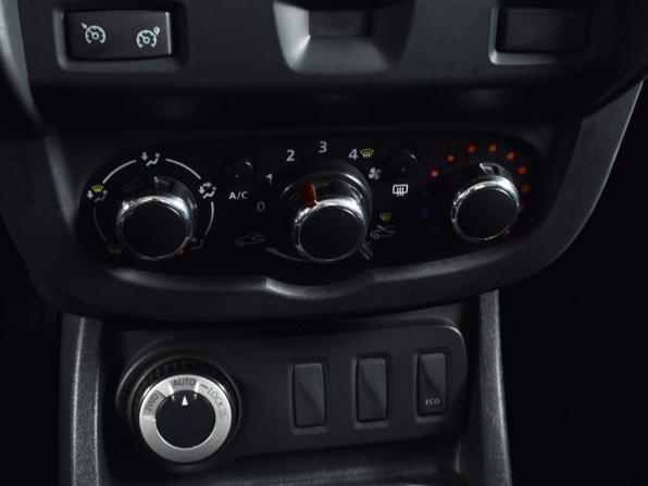 Renault Duster I Рестайлинг с пробегом 2015 года, цена 849 999 рублей, 221675 км, внедорожник, Автокод Объявления