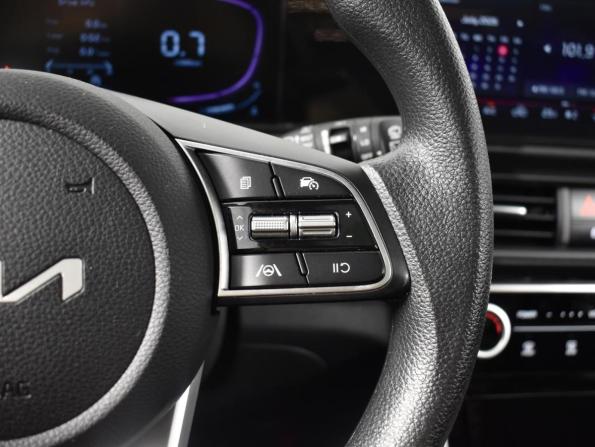 Kia Seltos I Рестайлинг с пробегом 2024 года, цена 2 429 900 рублей, 32587 км, внедорожник, Автокод Объявления
