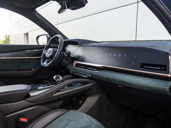 Geely Monjaro I с пробегом 2023 года, цена 3 210 000 рублей, 28500 км, внедорожник, Автокод Объявления