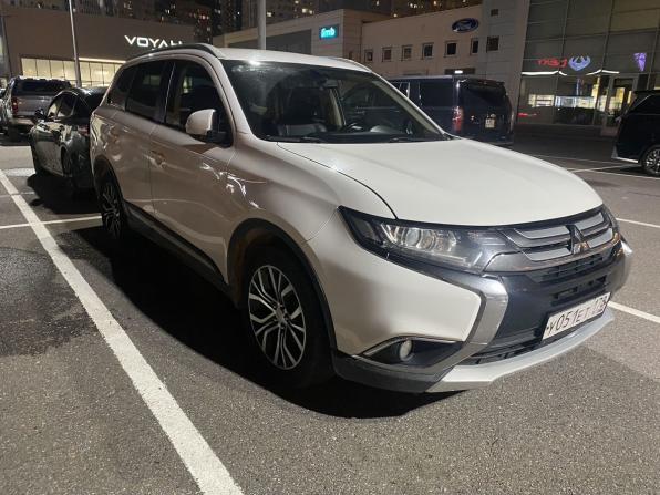 Mitsubishi Outlander III Рестайлинг 2 с пробегом 2015 года, цена 1 295 000 рублей, 275000 км, внедорожник, Автокод Объявления