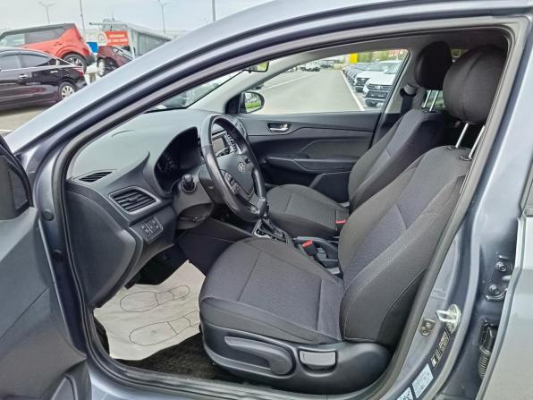 Hyundai Solaris II с пробегом 2018 года, цена 1 264 995 рублей, 112945 км, седан, Автокод Объявления