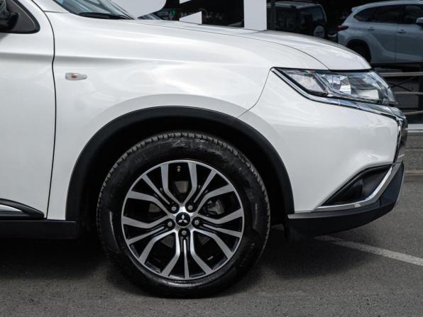 Mitsubishi Outlander III Рестайлинг 3 с пробегом 2019 года, цена 2 048 000 рублей, 124376 км, внедорожник, Автокод Объявления
