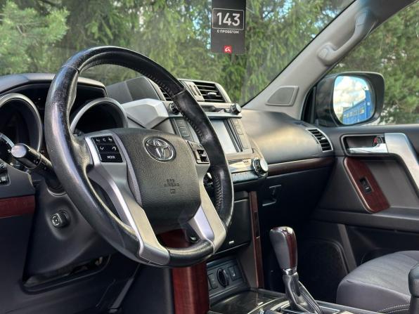 Toyota Land Cruiser Prado 150 Series Рестайлинг 1 с пробегом 2014 года, цена 2 949 000 рублей, 230801 км, внедорожник, Автокод Объявления