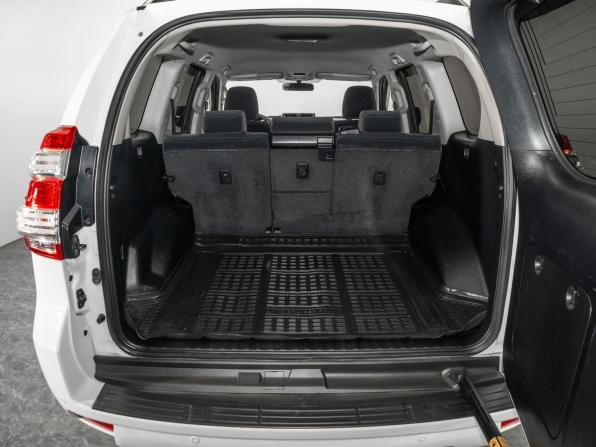 Toyota Land Cruiser Prado 150 Series Рестайлинг 1 с пробегом 2013 года, цена 3 652 000 рублей, 251800 км, внедорожник, Автокод Объявления