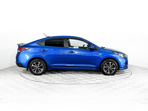 Hyundai Solaris II с пробегом 2020 года, цена 1 373 700 рублей, 73889 км, седан, Автокод Объявления