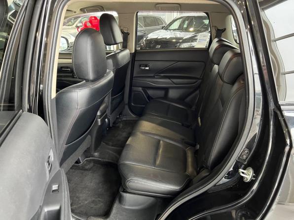 Mitsubishi Outlander III с пробегом 2014 года, цена 979 000 рублей, 350954 км, внедорожник, Автокод Объявления