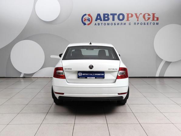 Skoda Octavia III (A7) Рестайлинг с пробегом 2020 года, цена 1 960 000 рублей, 38316 км, лифтбек, Автокод Объявления