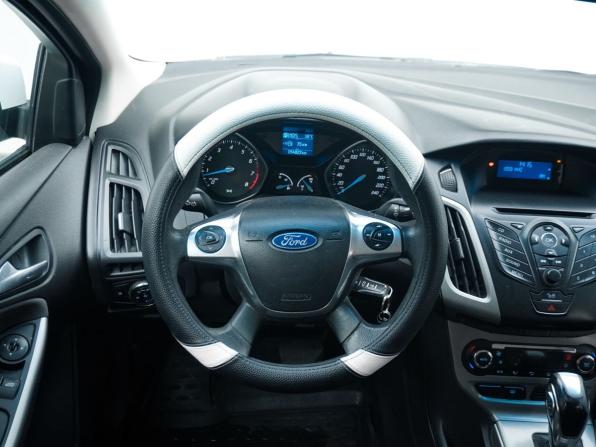 Ford Focus III с пробегом 2012 года, цена 649 900 рублей, 194000 км, хэтчбек, Автокод Объявления