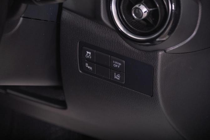 Mazda Demio IV (DJ) с пробегом 2016 года, цена 999 000 рублей, 116000 км, хэтчбек, Автокод Объявления