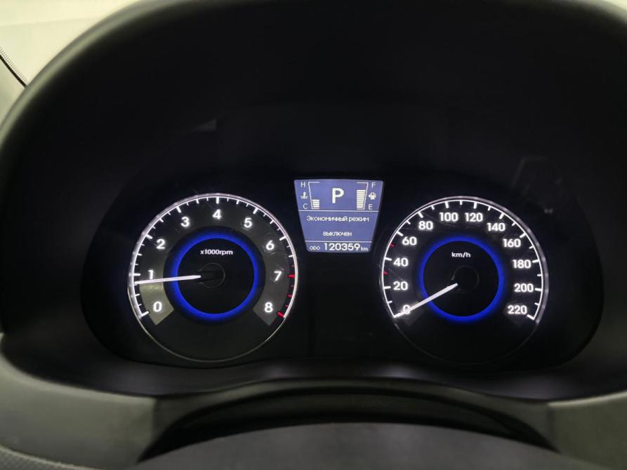 Hyundai Solaris I Москва  - изображение 10