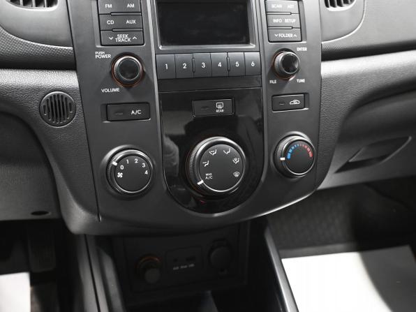 Kia Cerato II с пробегом 2009 года, цена 875 000 рублей, 110308 км, седан, Автокод Объявления