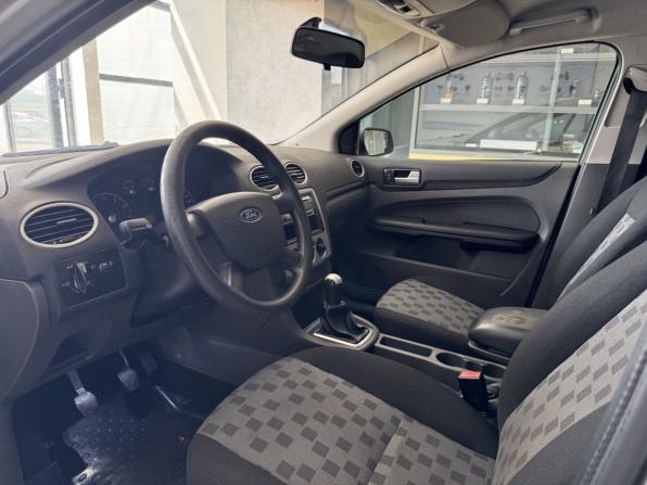 Ford Focus II с пробегом 2006 года, цена 291 600 рублей, 329247 км, седан, Автокод Объявления