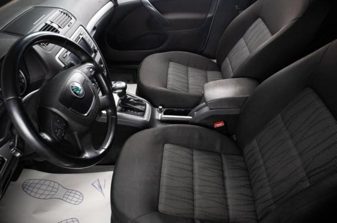 Skoda Octavia II (A5) Рестайлинг с пробегом 2012 года, цена 849 000 рублей, 179000 км, лифтбек, Автокод Объявления
