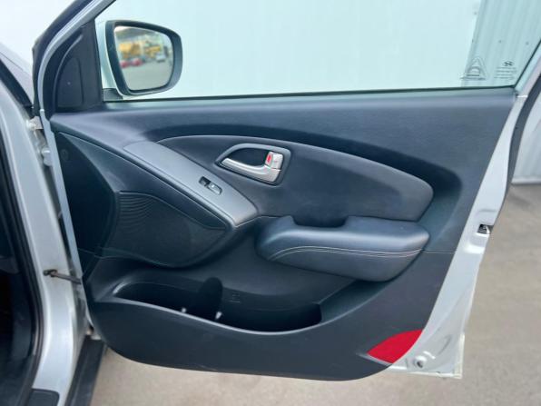 Hyundai ix35 I с пробегом 2012 года, цена 1 050 000 рублей, 174600 км, внедорожник, Автокод Объявления